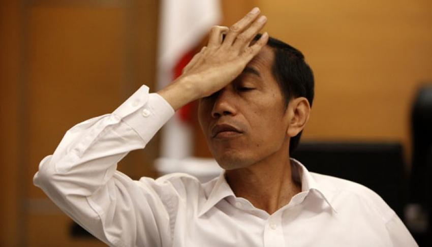 33jokowi tepuk jidat.jpg